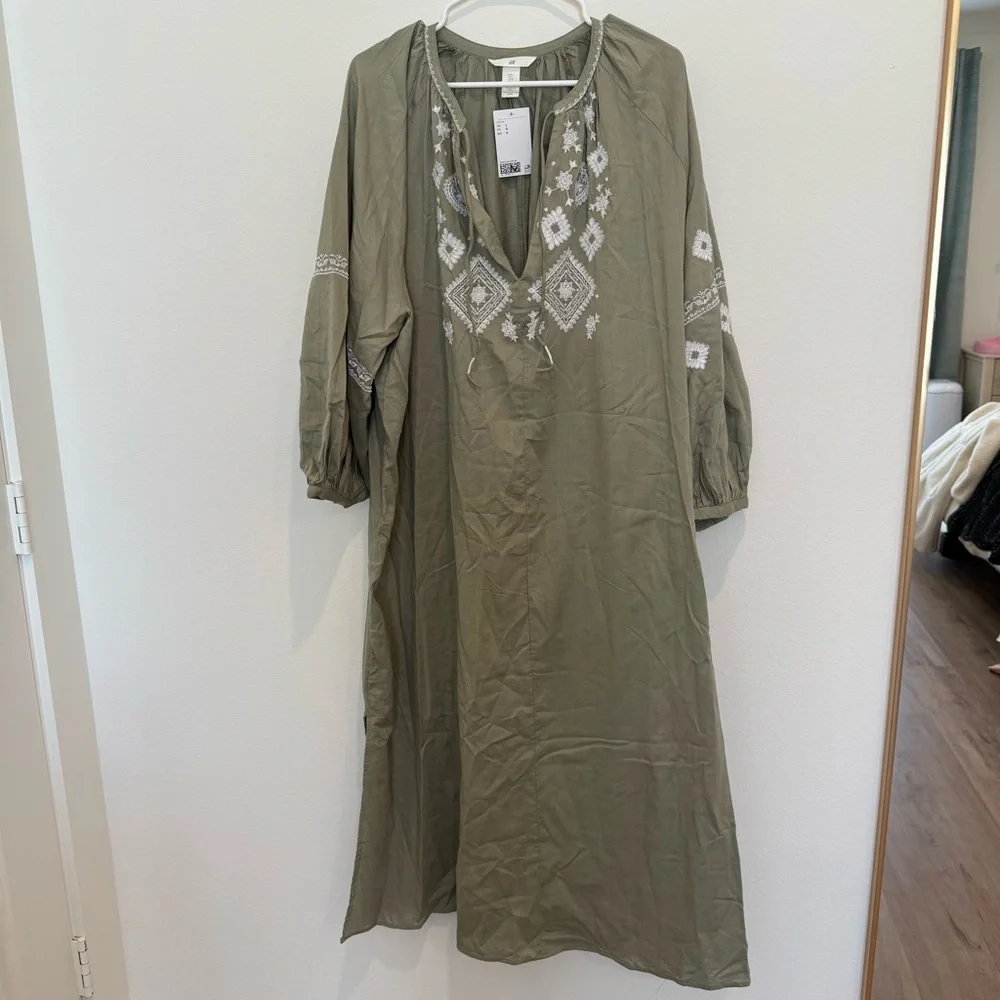 NWT Olive Green Embroidered Dress - Picture 3 of 10